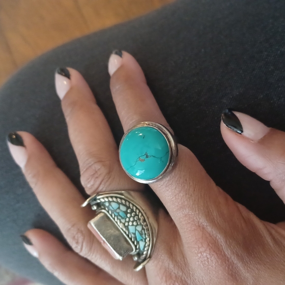 Sterling Silver| Handcrafted Tibetan Turquoise ring - Picture 5 of 5